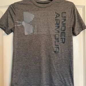 5 Under Armour shirts